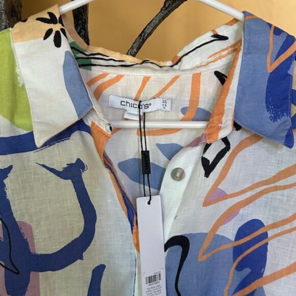 Chico's No-Iron Linen Button Front Blouse with cute summery print - Picture 3 of 9